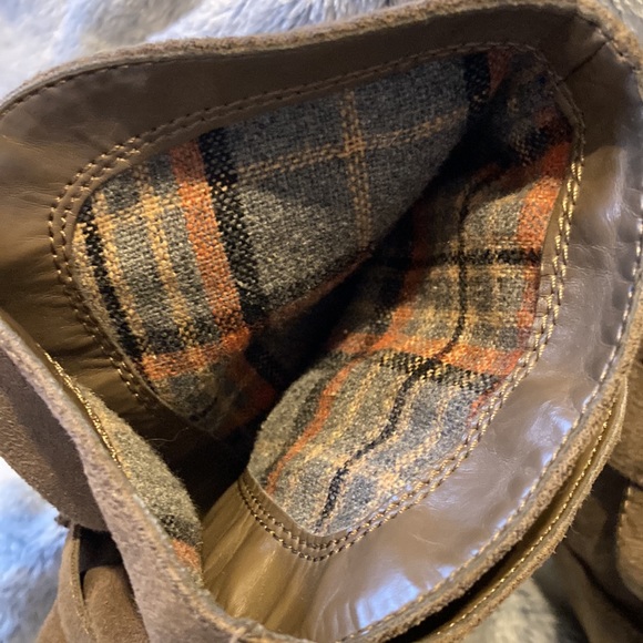 👠BOGO FREE👠LOWER EAST SIDE💫 Brown Flat Suede Ankle Boots - Picture 7 of 7